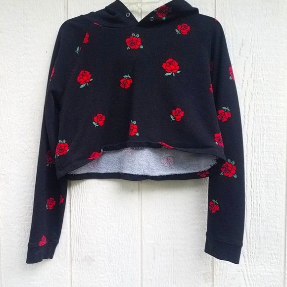 Forever 21 Tops - Forever 21 floral print cropped hoodie